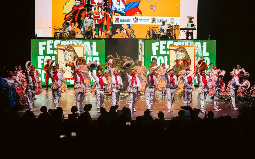 Bogotá se rindió al folclor en el lanzamiento del Festival Colombiano