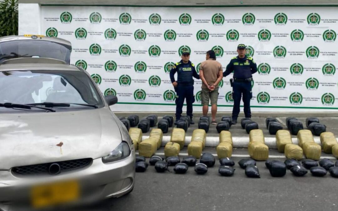 Incautan 146 kilos de marihuana en la vía Cajamarca–Ibagué