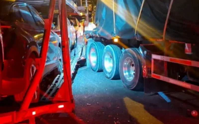 Choque múltiple paralizó la vía La Línea en Cajamarca