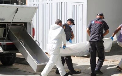 Medicina Legal alista entrega de cuerpos identificados tras el terremoto de 7,4 en Colombia