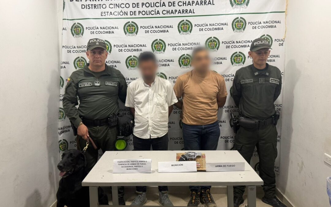 Dos capturados con un revólver en Chaparral