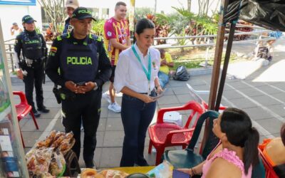 Alcaldía sensibiliza a vendedores informales sobre el uso del espacio público