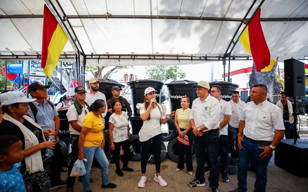 Como le fue al municipio de Ataco con la visita de la Gobernadora?