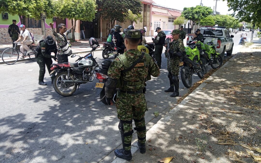 Policía y Ejército intensifican controles de seguridad en El Espinal, Chicoral y zona rural