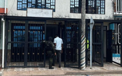 Allanamiento en el sur de Ibagué deja dinero y equipos bajo investigación