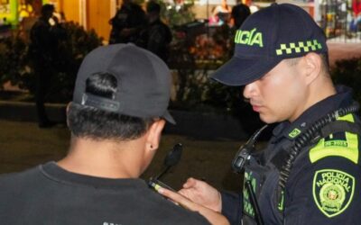 Autoridades incautaron armas blancas y estupefacientes durante operativos de seguridad en Ibagué
