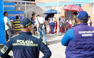Con requisas y controles, autoridades protegen a los estudiantes en los colegios de Ibagué